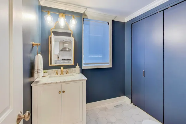 $1,549,000 | 2436 North Janssen Avenue, Chicago, IL 60614