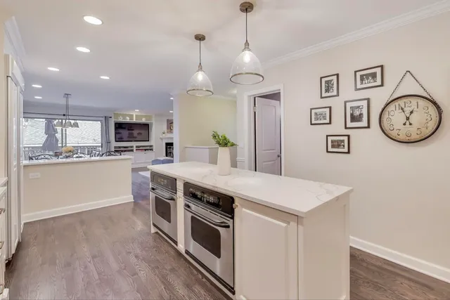 $1,549,000 | 2436 North Janssen Avenue, Chicago, IL 60614