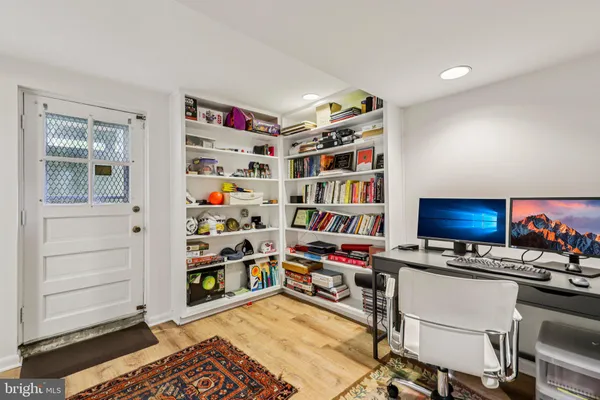 $799,900 | 4 Burket Court, Silver Spring, MD 20910