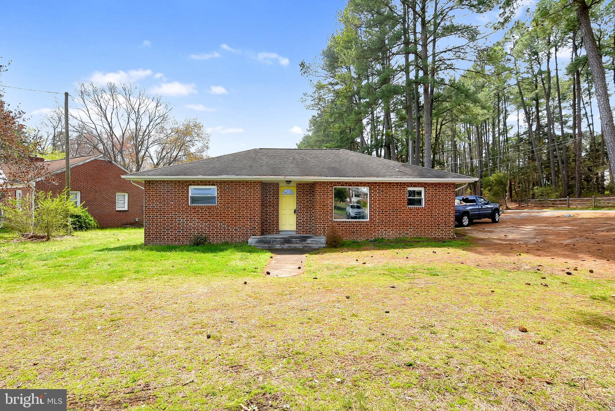 319 Ferry Road Fredericksburg, VA 22405 - Photo 1 of 25 Gallery Image 1