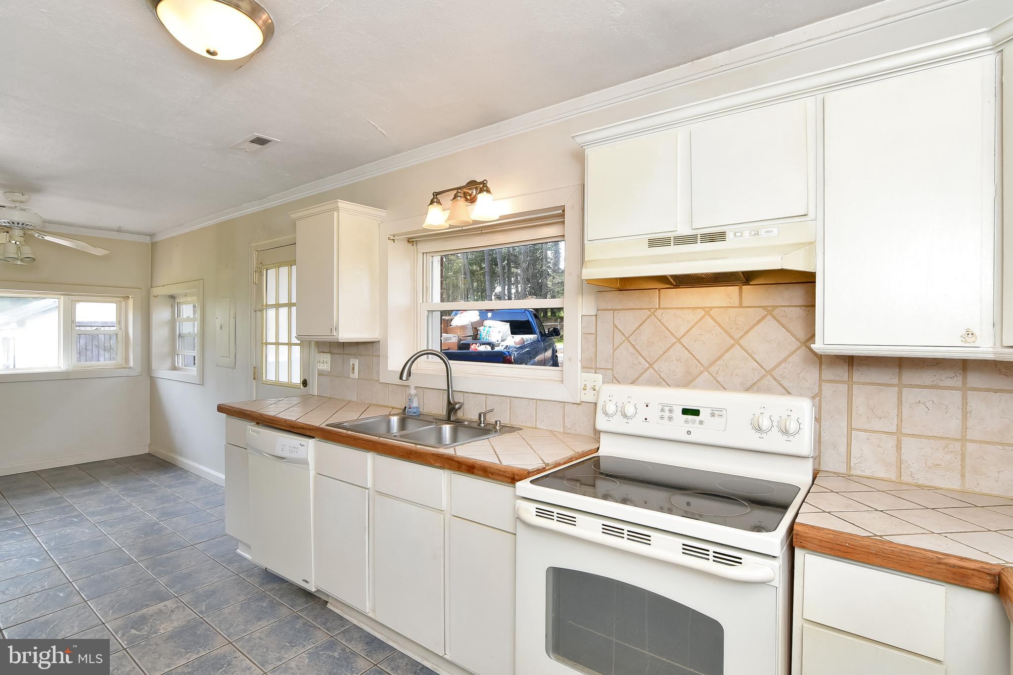 319 Ferry Road Fredericksburg, VA 22405 - Photo 11 of 25 Gallery Image 11