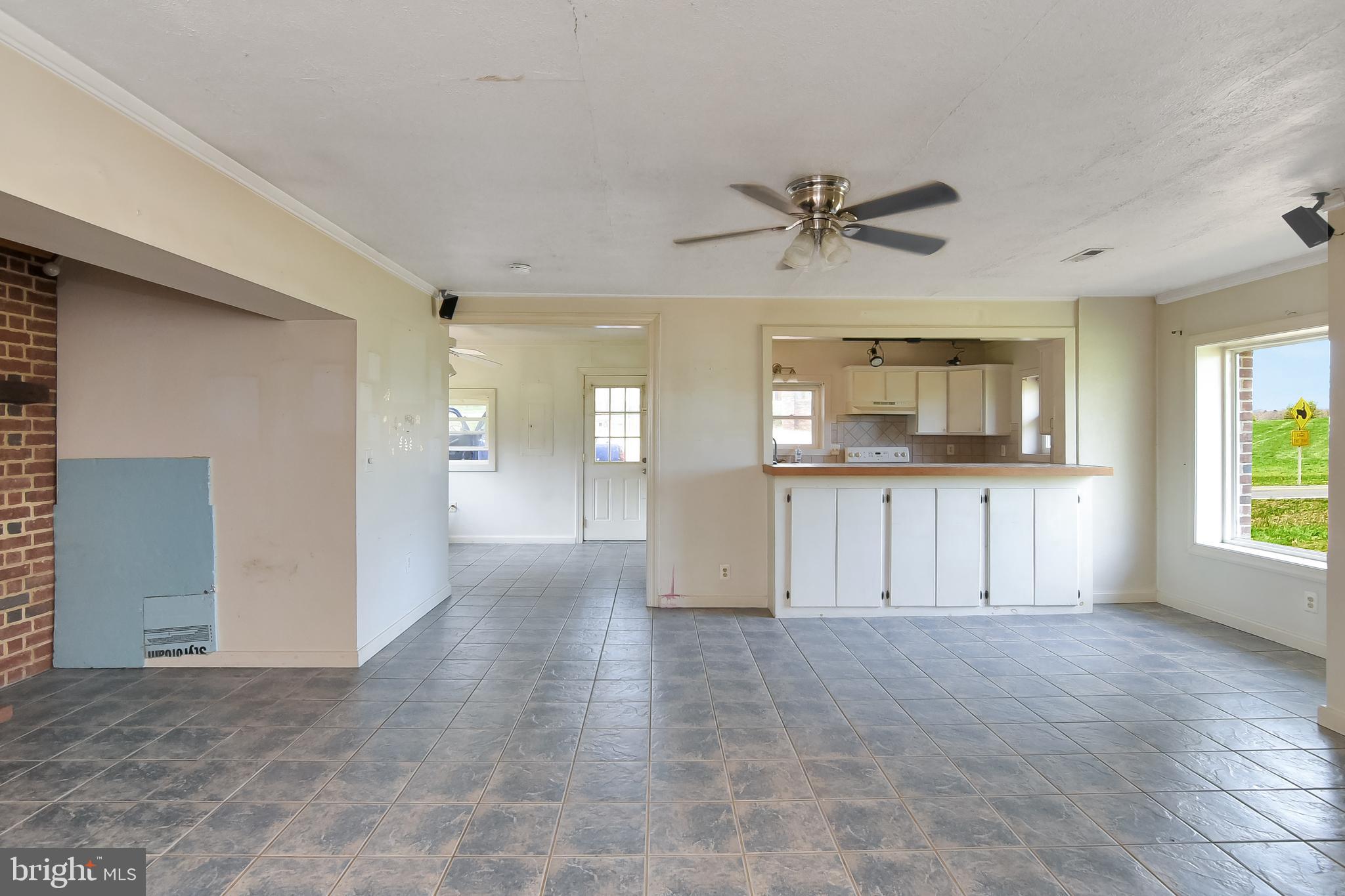 319 Ferry Road Fredericksburg, VA 22405 - Photo 6 of 25 Gallery Image 6