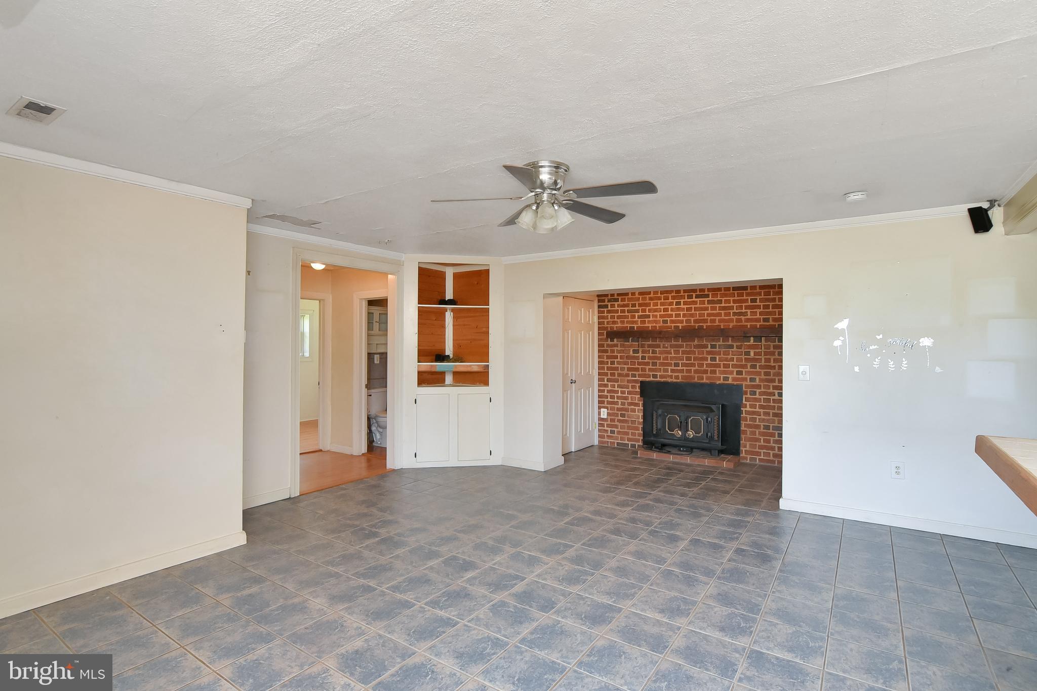 319 Ferry Road Fredericksburg, VA 22405 - Photo 7 of 25 Gallery Image 7