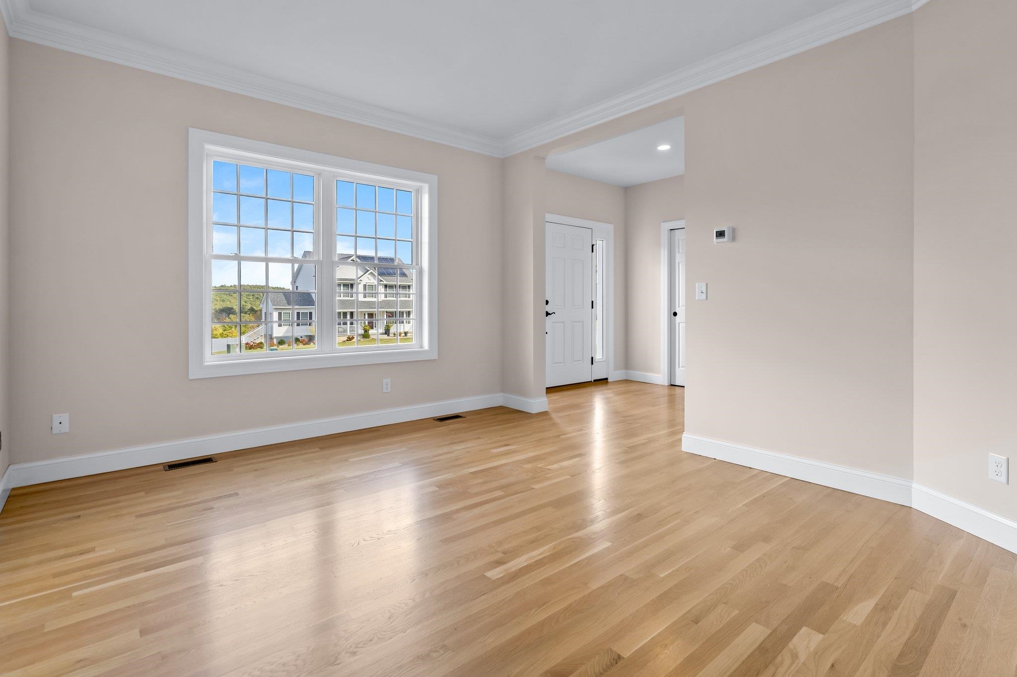 143 Brookview Drive Hooksett, NH 03106 - Photo 8 of 36