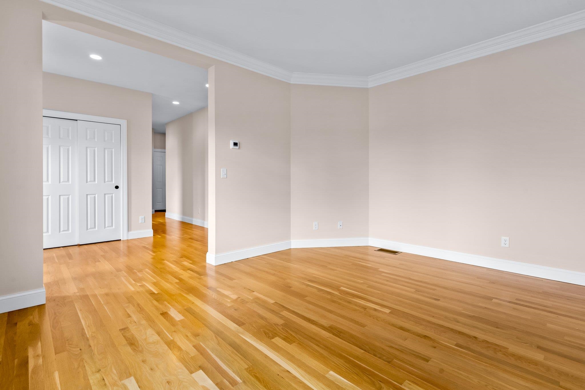 143 Brookview Drive Hooksett, NH 03106 - Photo 9 of 36