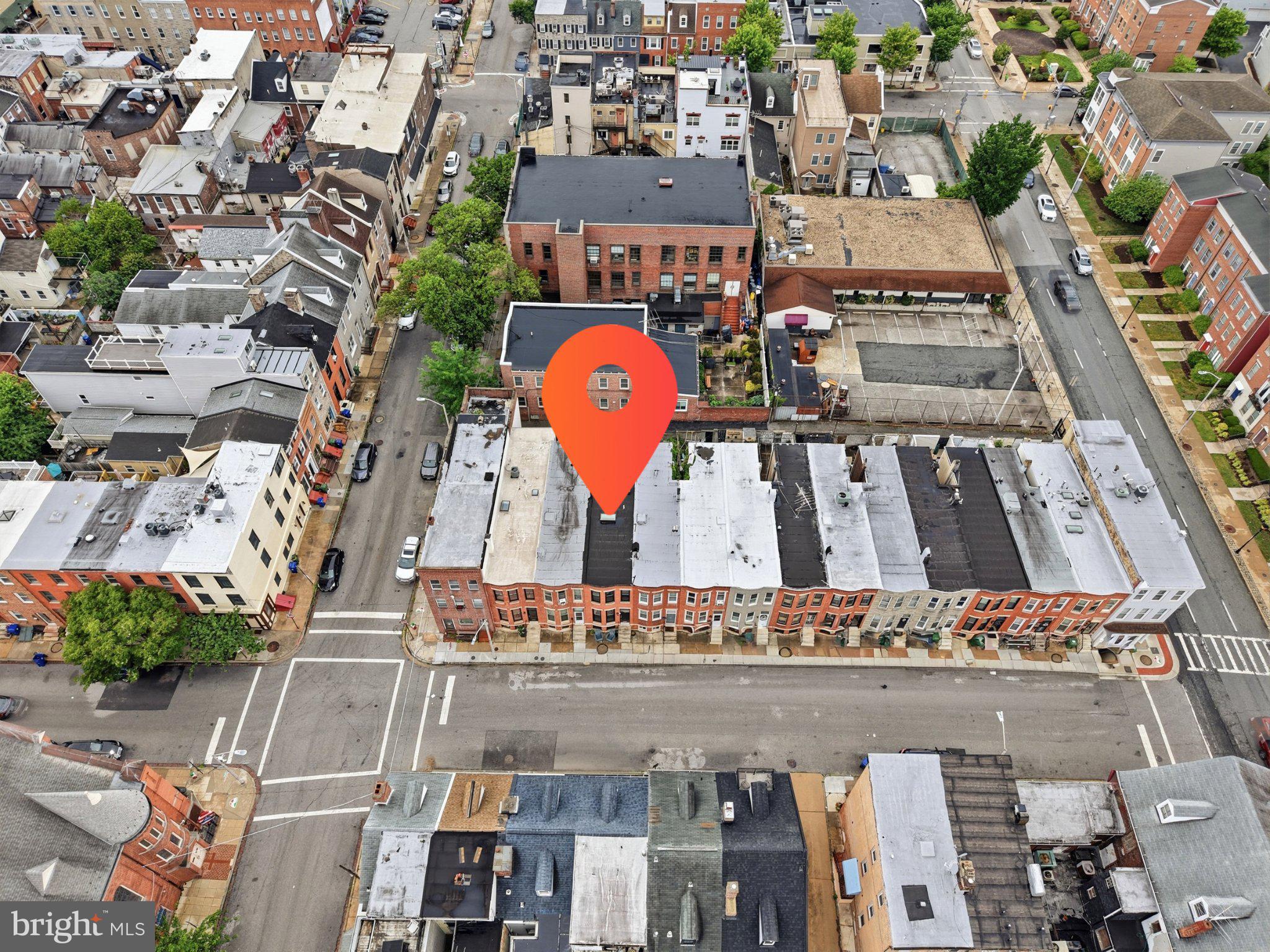 222 South Exeter Street Baltimore, MD 21202 - Photo 34 of 41 an aerial view of a houses with yard