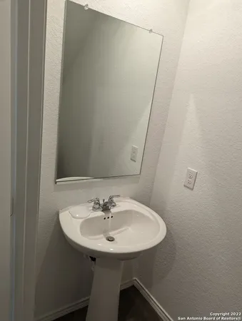 $1,880 | 7350 Rosada Way, San Antonio, TX 78218