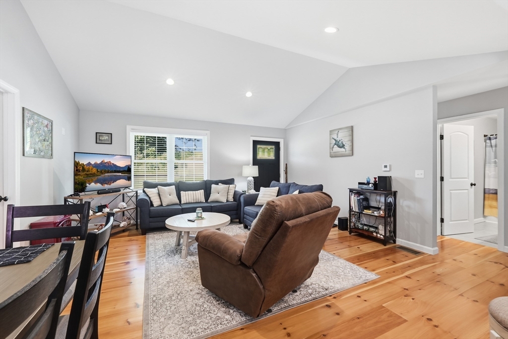 32 Nelson Street Warren, MA 01083 - Photo 15 of 43 Gallery Image 15