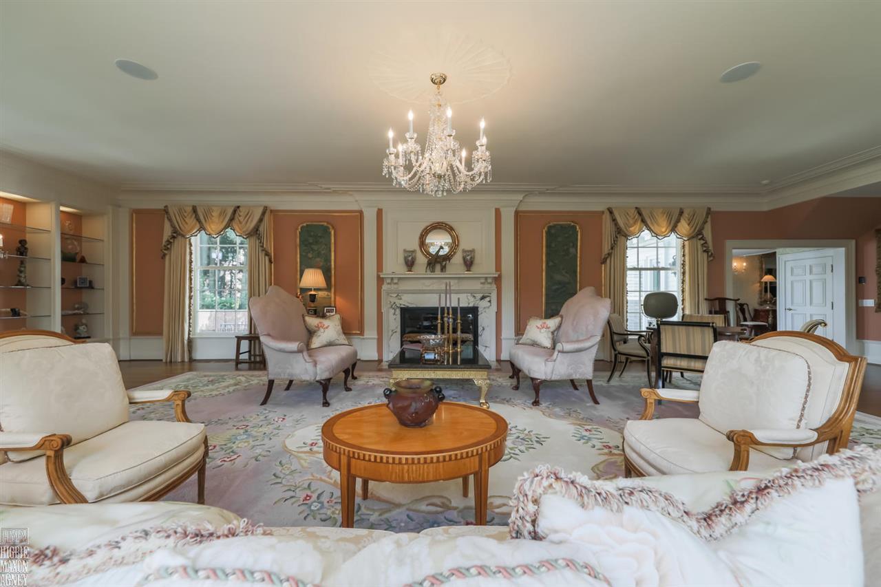 625 Lake Shore Road Grosse Pointe, MI 48236 - Photo 7 of 59