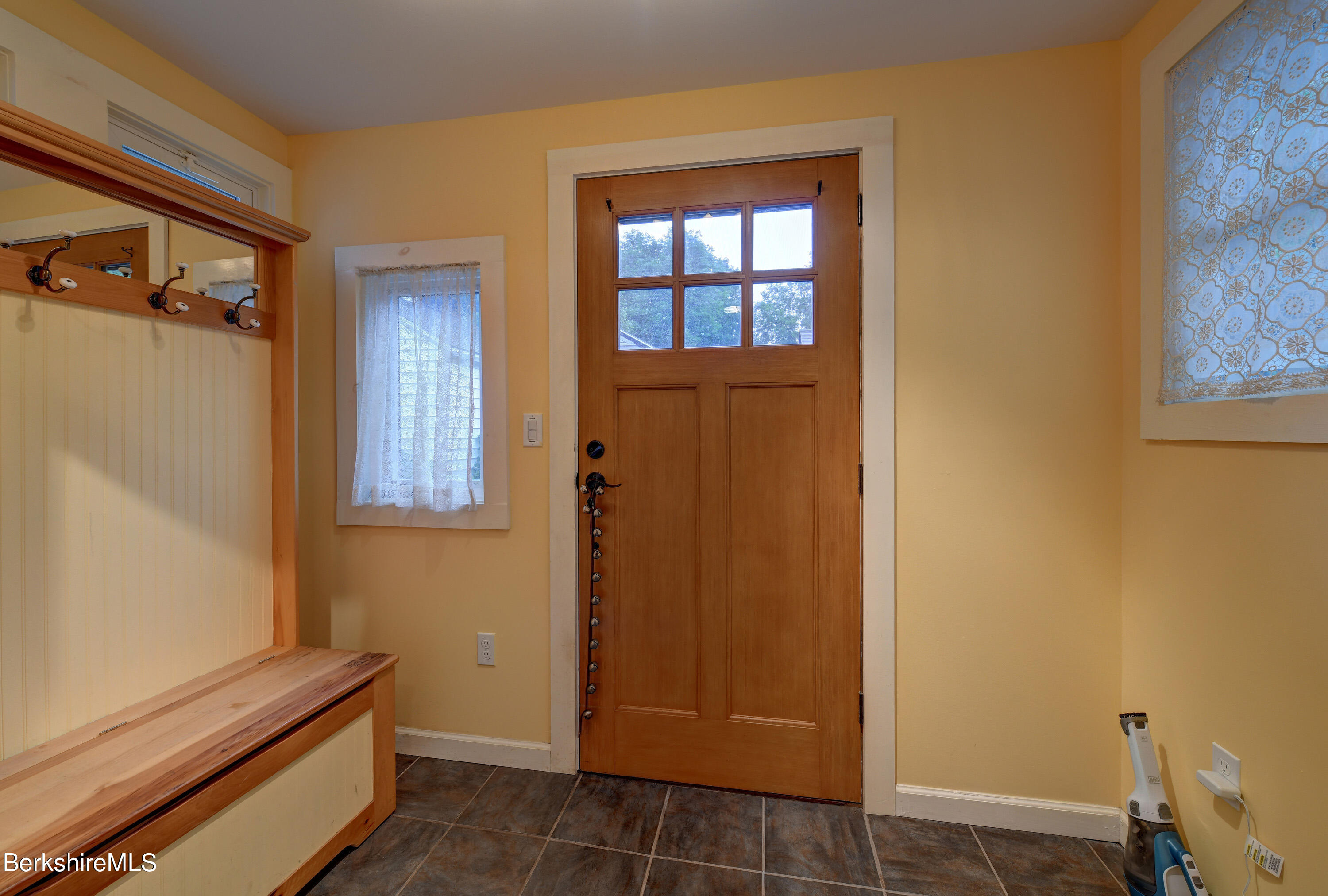 242 State Road Great Barrington, MA 01230 - Photo 18 of 31 40 Mud Room