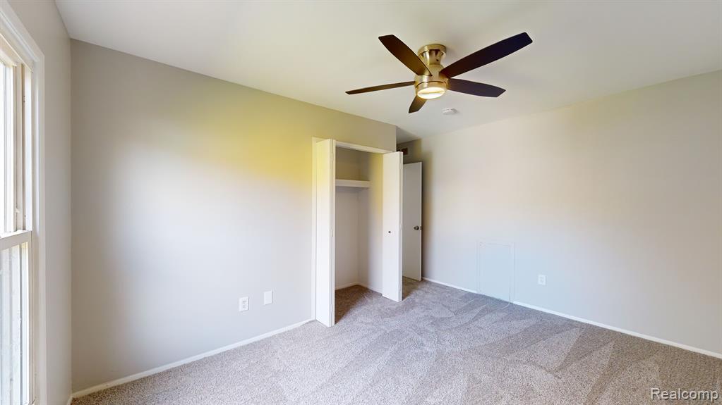 1226 Kings Cove Court Rochester Hills, MI 48306 - Photo 16 of 34