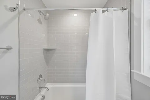 $2,400,000 | 2336 North Oak Street, Falls Church, VA 22046