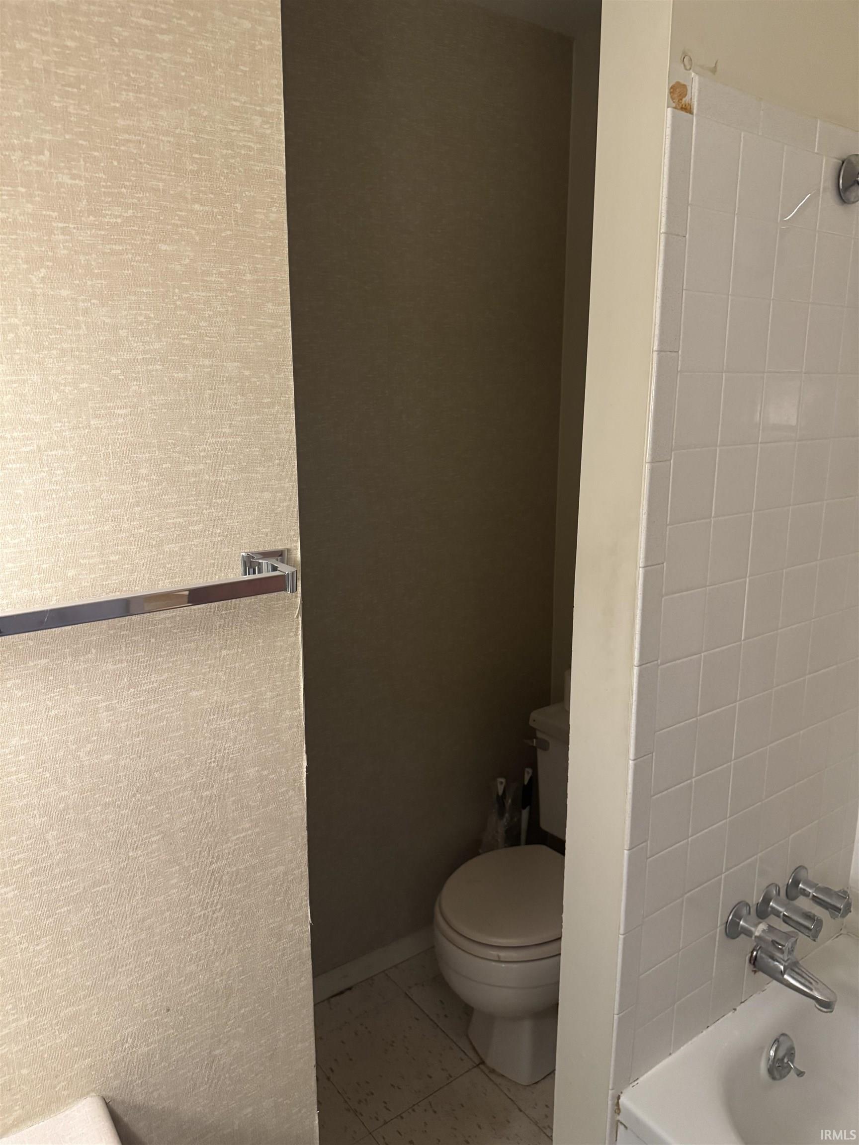 7602 Harcourt Drive Fort Wayne, IN 46835 - Photo 16 of 34