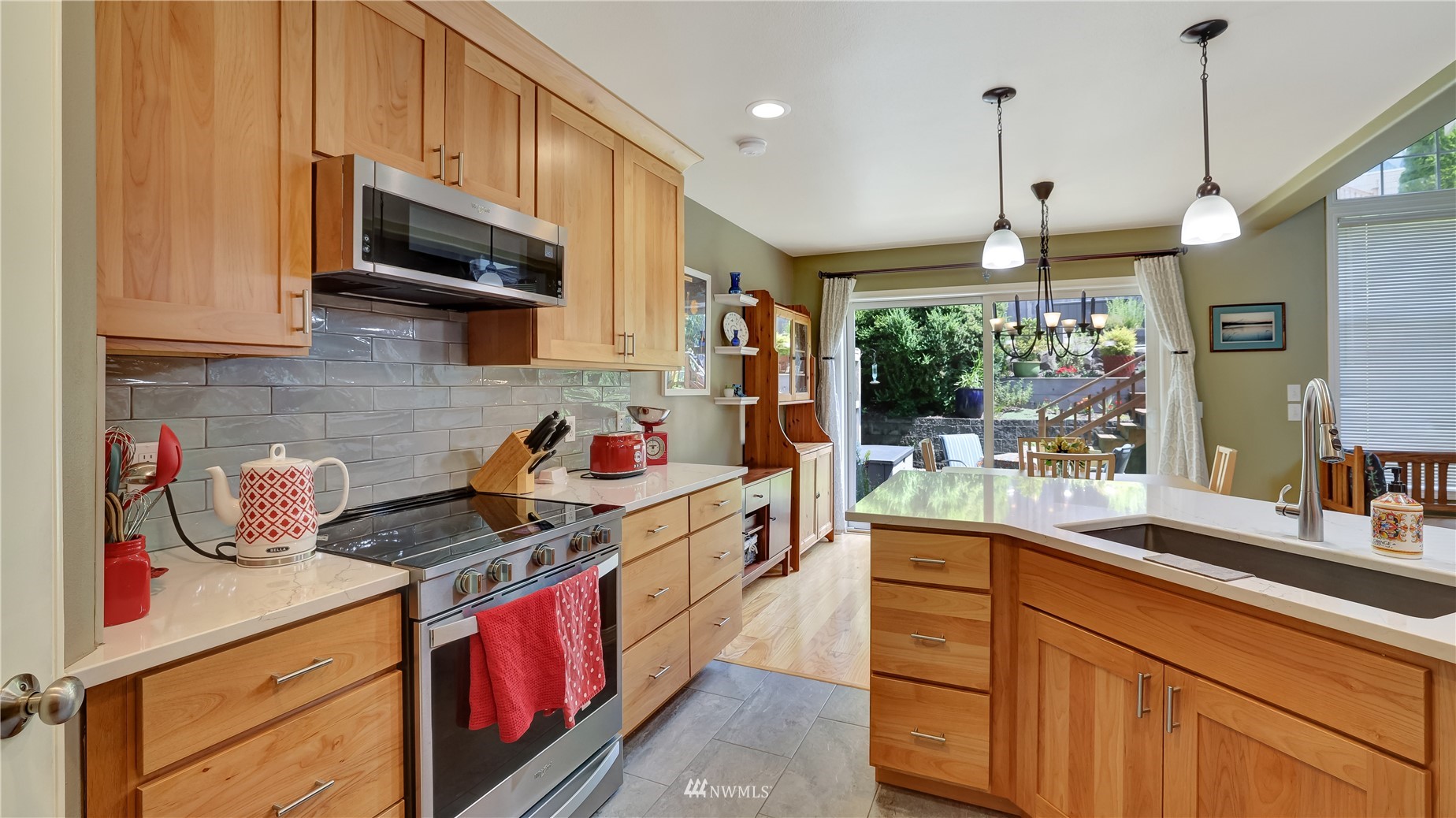 556 Elma Place Northeast Renton, WA 98059 - Photo 20 of 36 Gallery Image 20