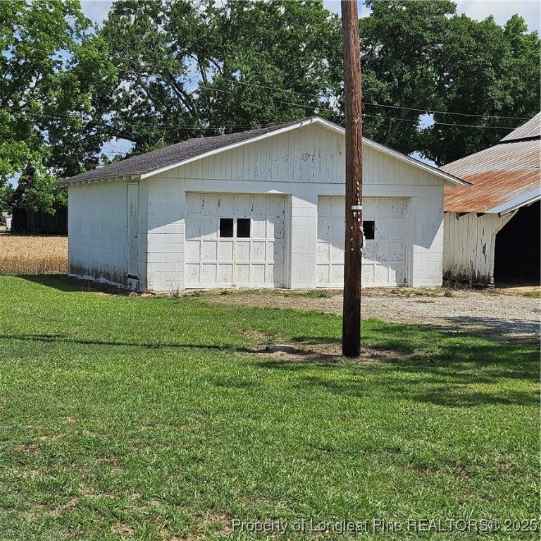 895 North Broadridge Road Orrum, NC 28369 - Photo 25 of 31