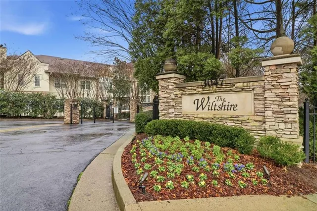 $425,000 | 3047 Lenox Road Northeast, Unit 1108, Atlanta, GA 30324