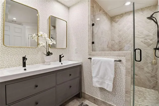 $425,000 | 3047 Lenox Road Northeast, Unit 1108, Atlanta, GA 30324