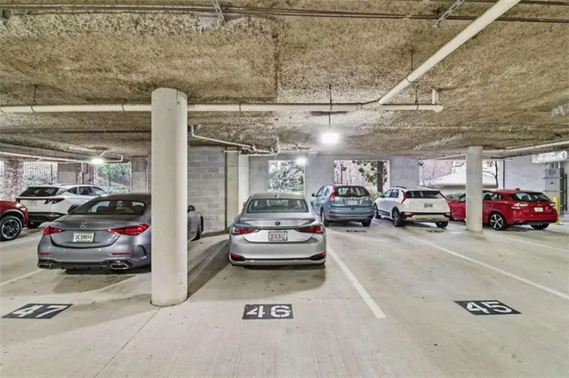 $425,000 | 3047 Lenox Road Northeast, Unit 1108, Atlanta, GA 30324