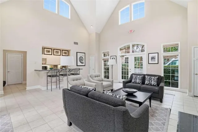 $425,000 | 3047 Lenox Road Northeast, Unit 1108, Atlanta, GA 30324