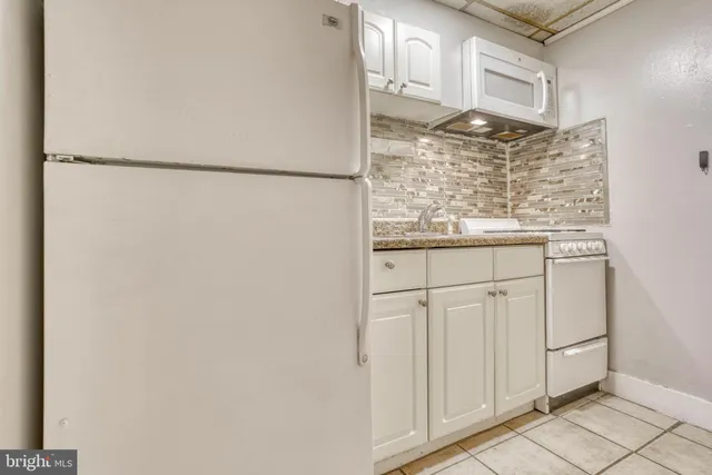 $1,100 | 1208 North Calvert Street, Unit 8, Baltimore, MD 21202