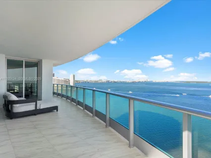 $2,100,000 | 1331 Brickell Bay Drive, Unit 1811, Miami, FL 33131