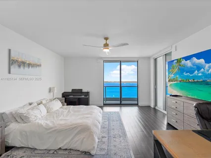 $2,100,000 | 1331 Brickell Bay Drive, Unit 1811, Miami, FL 33131