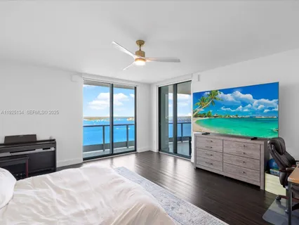 $2,100,000 | 1331 Brickell Bay Drive, Unit 1811, Miami, FL 33131