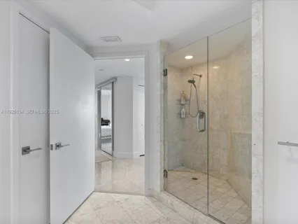 $2,100,000 | 1331 Brickell Bay Drive, Unit 1811, Miami, FL 33131