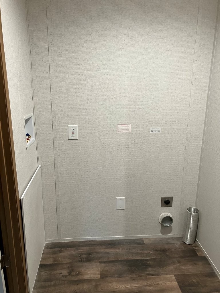 5651 North Centenary Road Williamson, NY 14589 - Photo 8 of 10