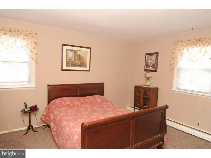 628 Kismet Road Philadelphia, PA 19115 - Photo 10 of 22 Bedroom - Main