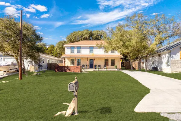 $350,000 | 1535 Bonnyview Drive, Canyon Lake, TX 78133