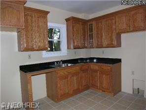 4201 Snow Road Cleveland, OH 44134 - Photo 11 of 23