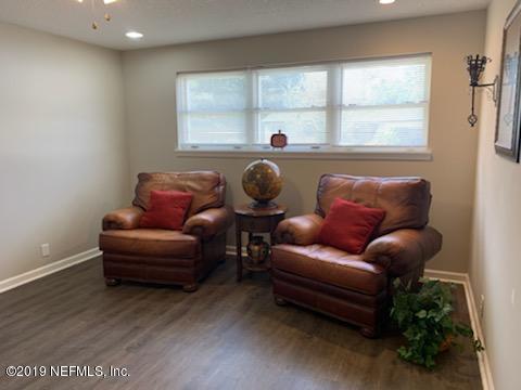 2550 Gayland Road Jacksonville, FL 32218 - Photo 5 of 6 a living room with furniture and a window