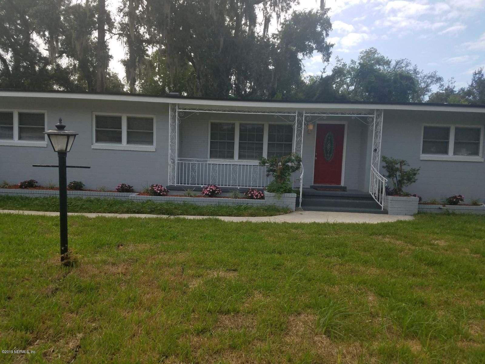 2550 Gayland Road Jacksonville, FL 32218 - Photo 6 of 6 a front view of house with yard and green space