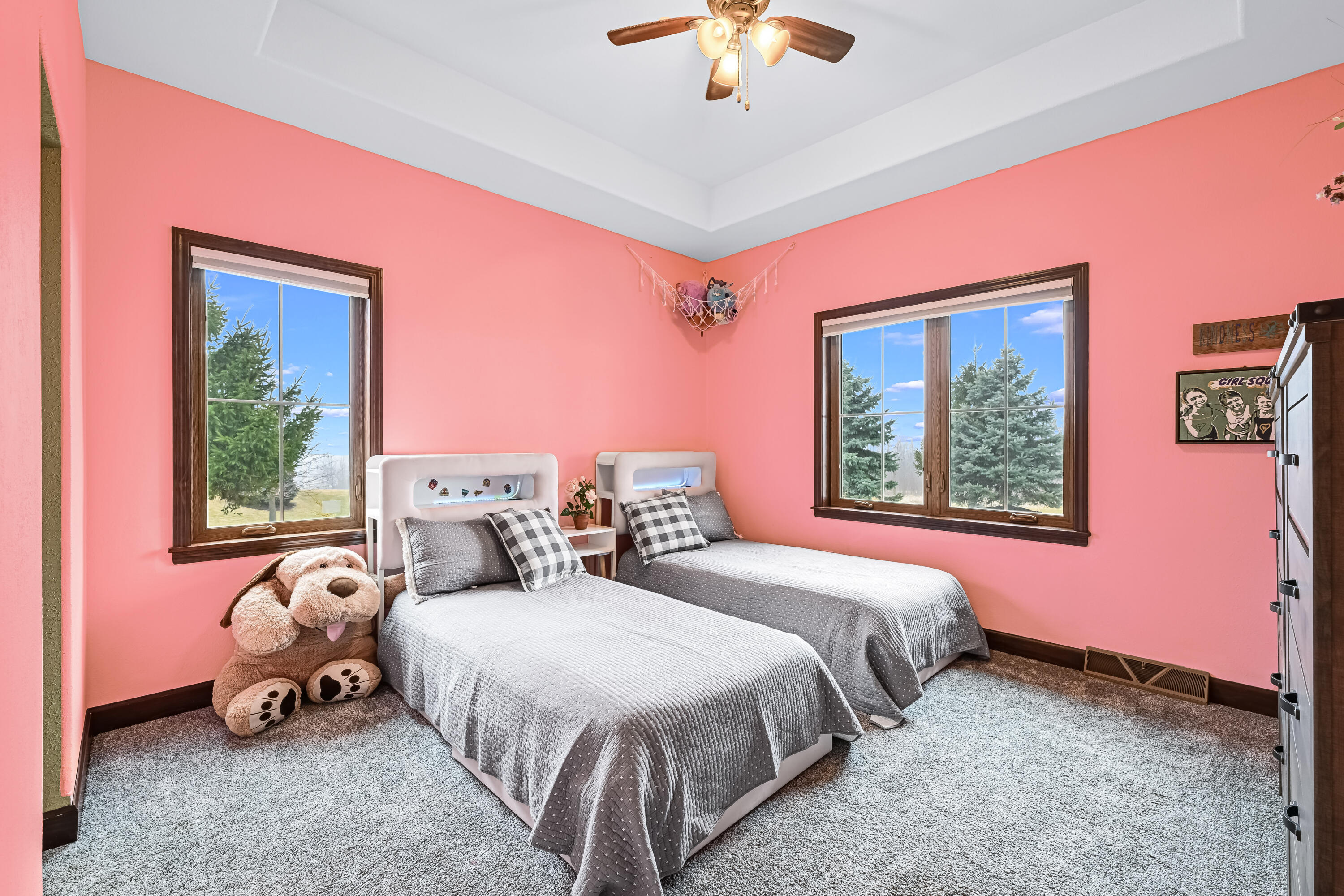 4722 West Oakwood Road Franklin, WI 53132 - Photo 21 of 41 Bedroom 3