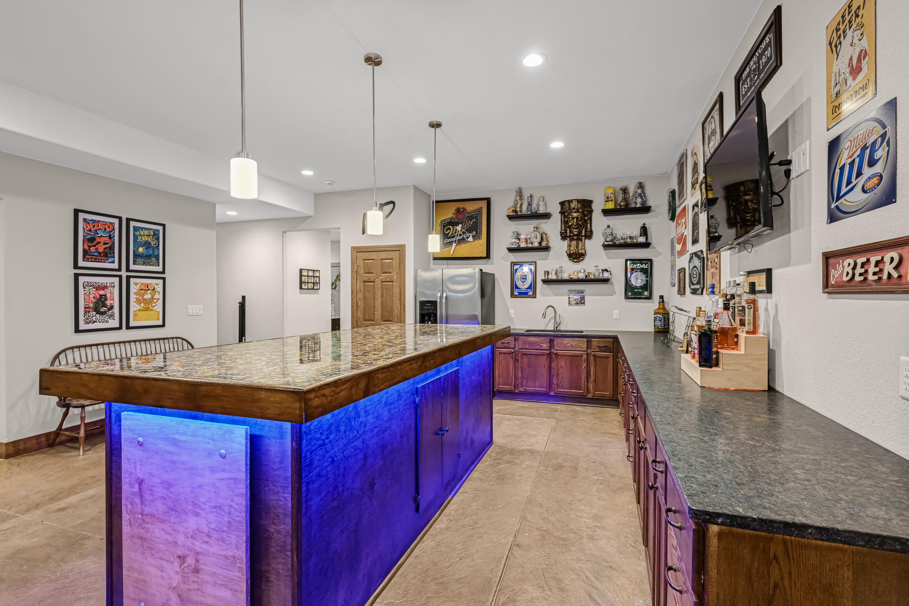 4722 West Oakwood Road Franklin, WI 53132 - Photo 27 of 41 Lower Level Bar