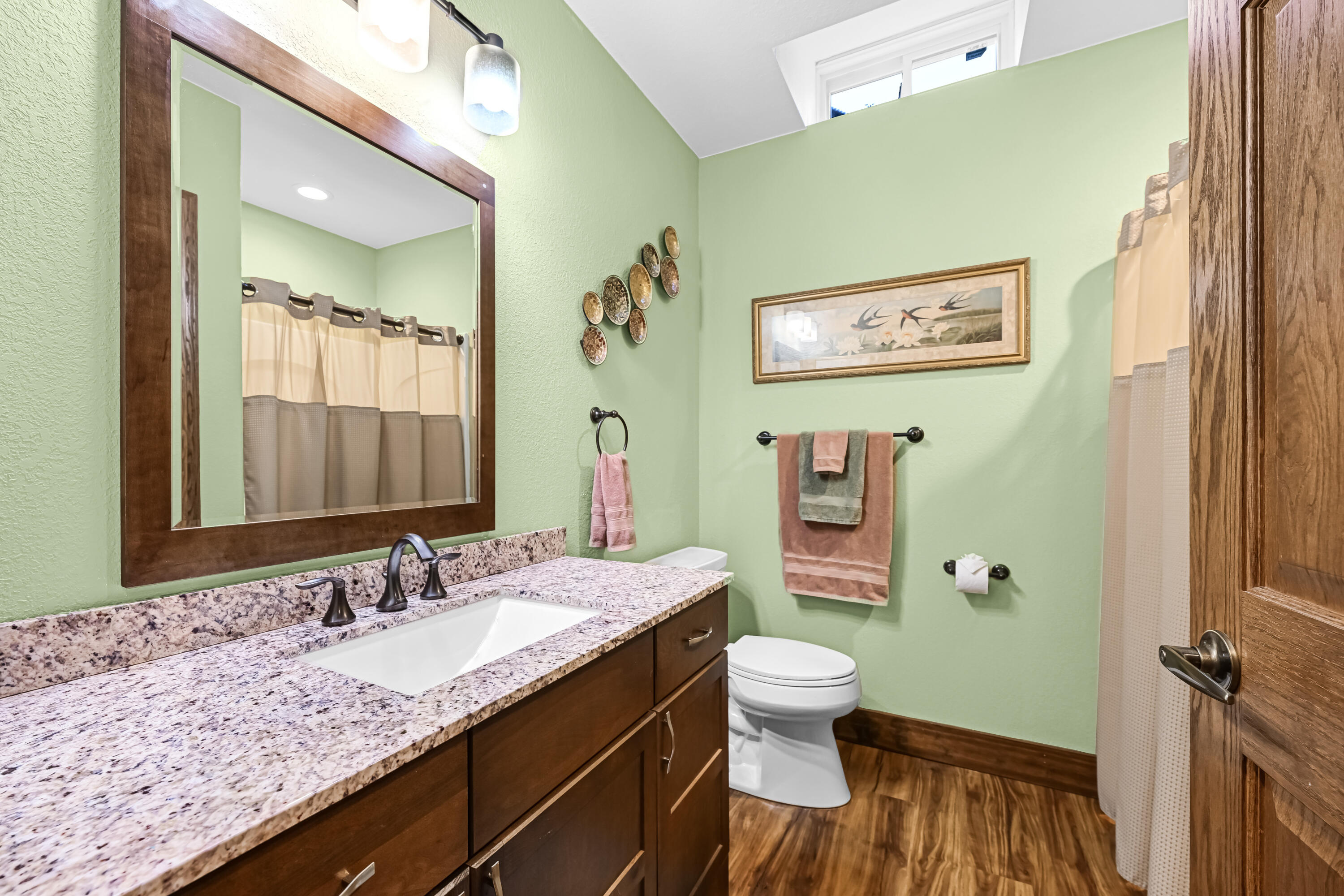 4722 West Oakwood Road Franklin, WI 53132 - Photo 33 of 41 Lower Level Full Bath