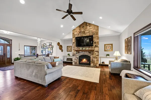 $1,425,000 | 4722 West Oakwood Road, Franklin, WI 53132