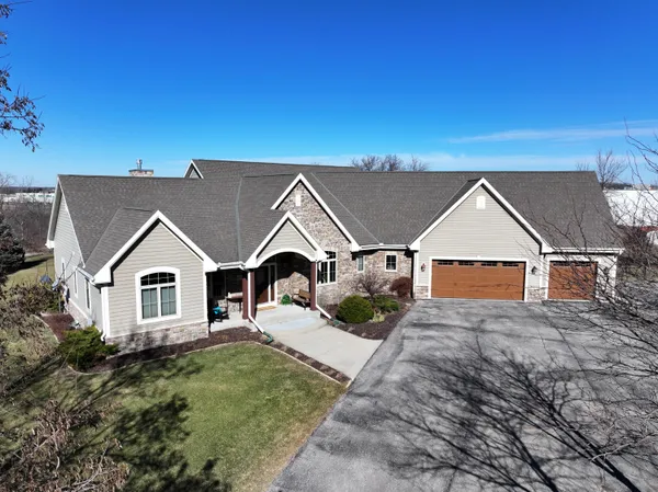 $1,425,000 | 4722 West Oakwood Road, Franklin, WI 53132