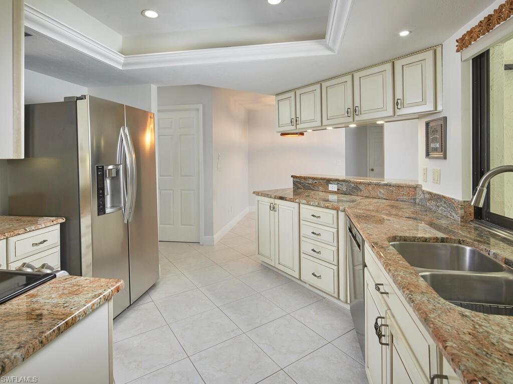 213 Bay Meadows Drive Naples, FL 34113 - Photo 12 of 27