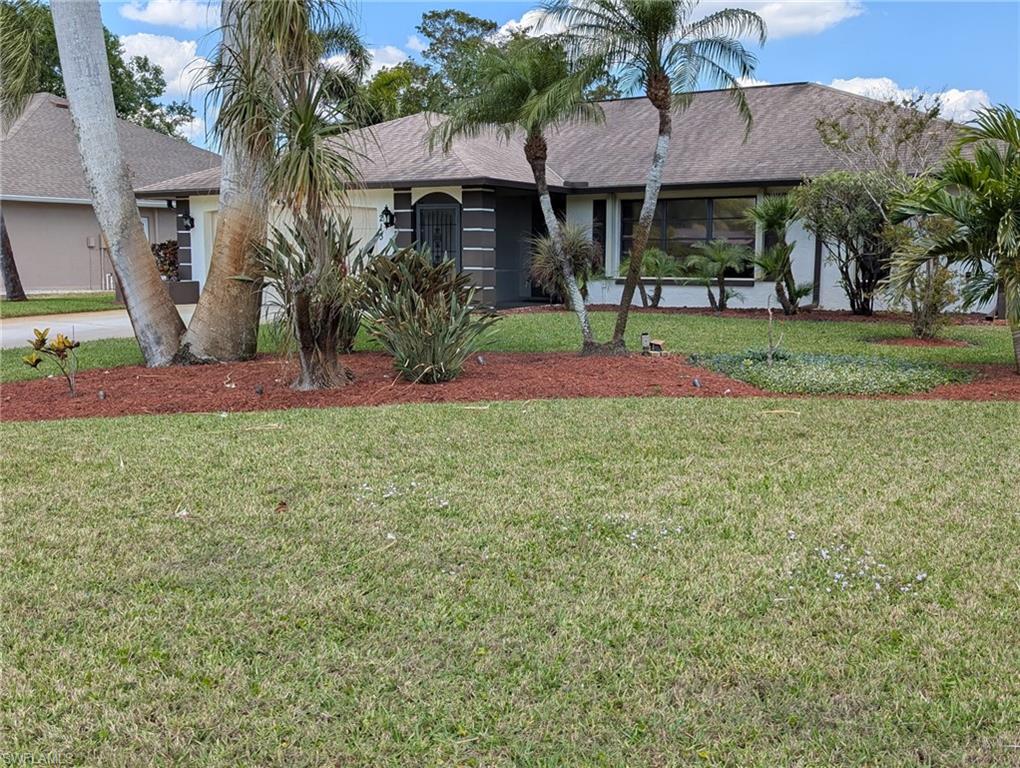 213 Bay Meadows Drive Naples, FL 34113 - Photo 3 of 27