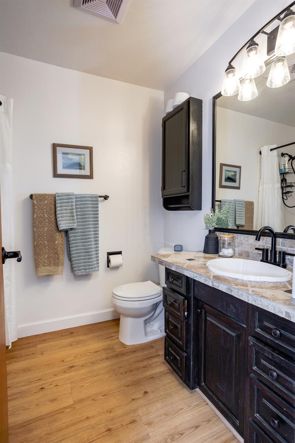 2001 Enslen Avenue Modesto, CA 95350 - Photo 19 of 33