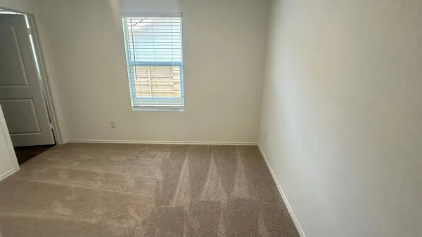 $2,250 | 121 Tofalla, Kyle, TX 78640