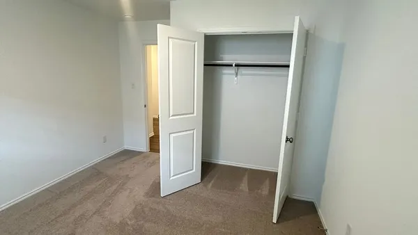 $2,250 | 121 Tofalla, Kyle, TX 78640