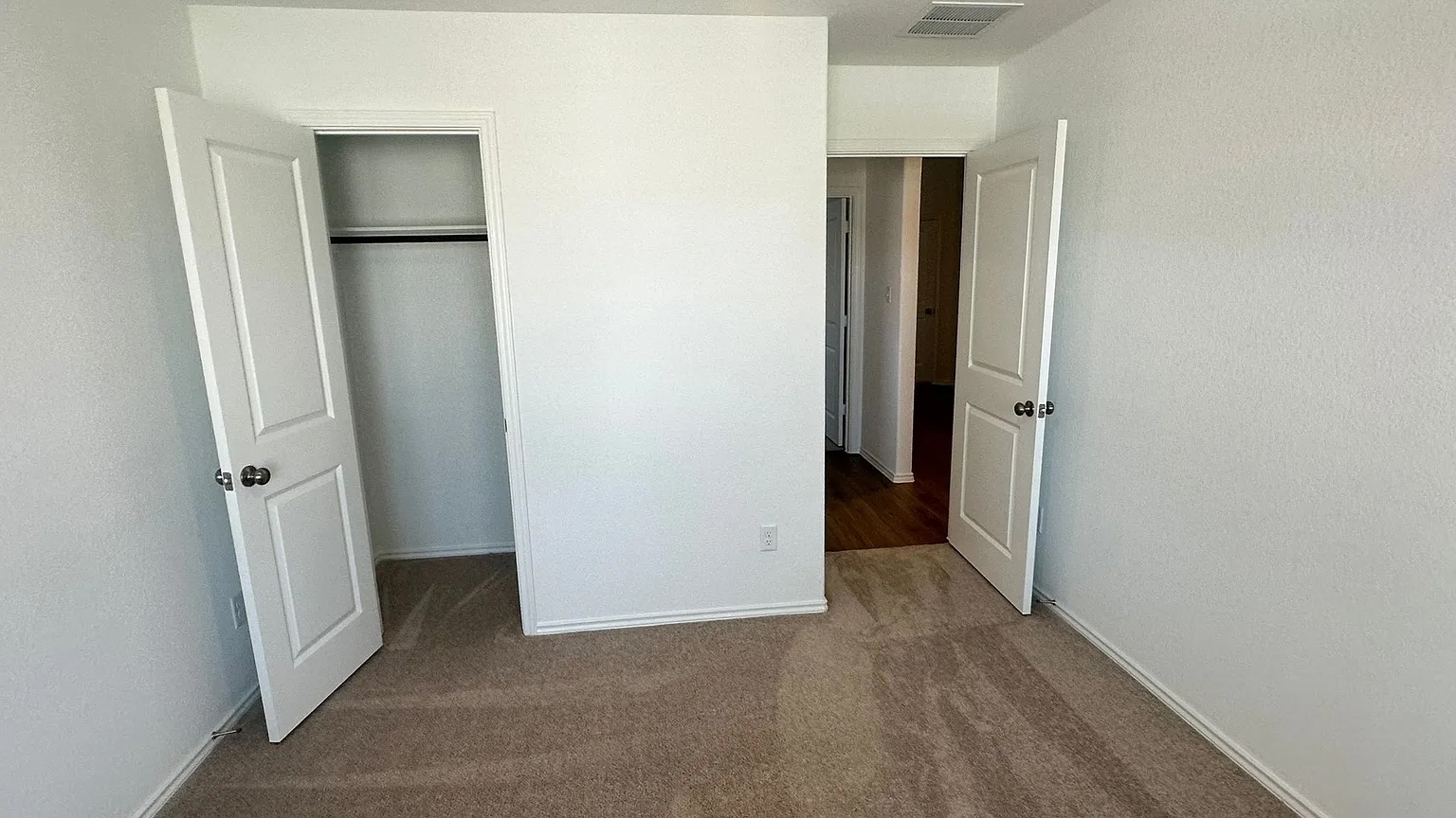 121 Tofalla Kyle, TX 78640 - Photo 24 of 37 an empty room and closet area