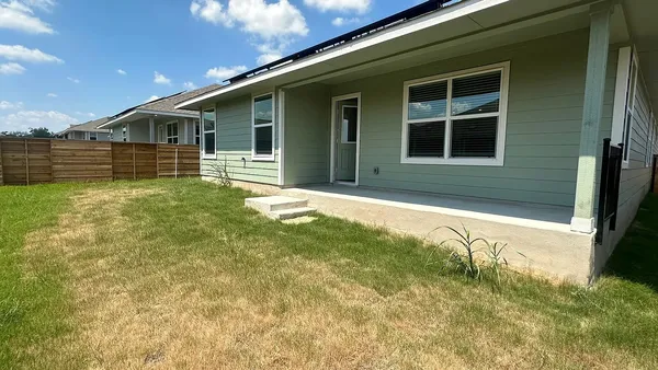 $2,250 | 121 Tofalla, Kyle, TX 78640