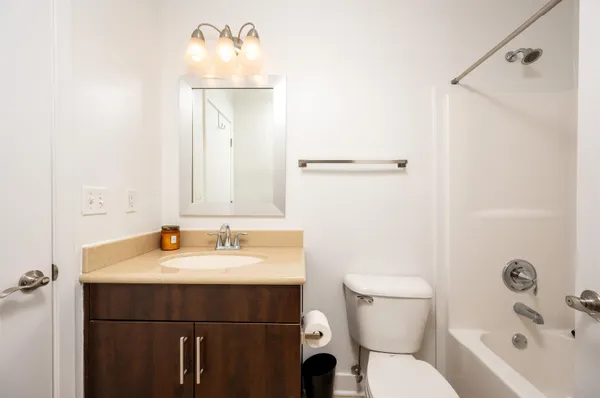 $2,100 | 379 Cobalt Bay Loop, Unit 102, Memphis, TN 38103