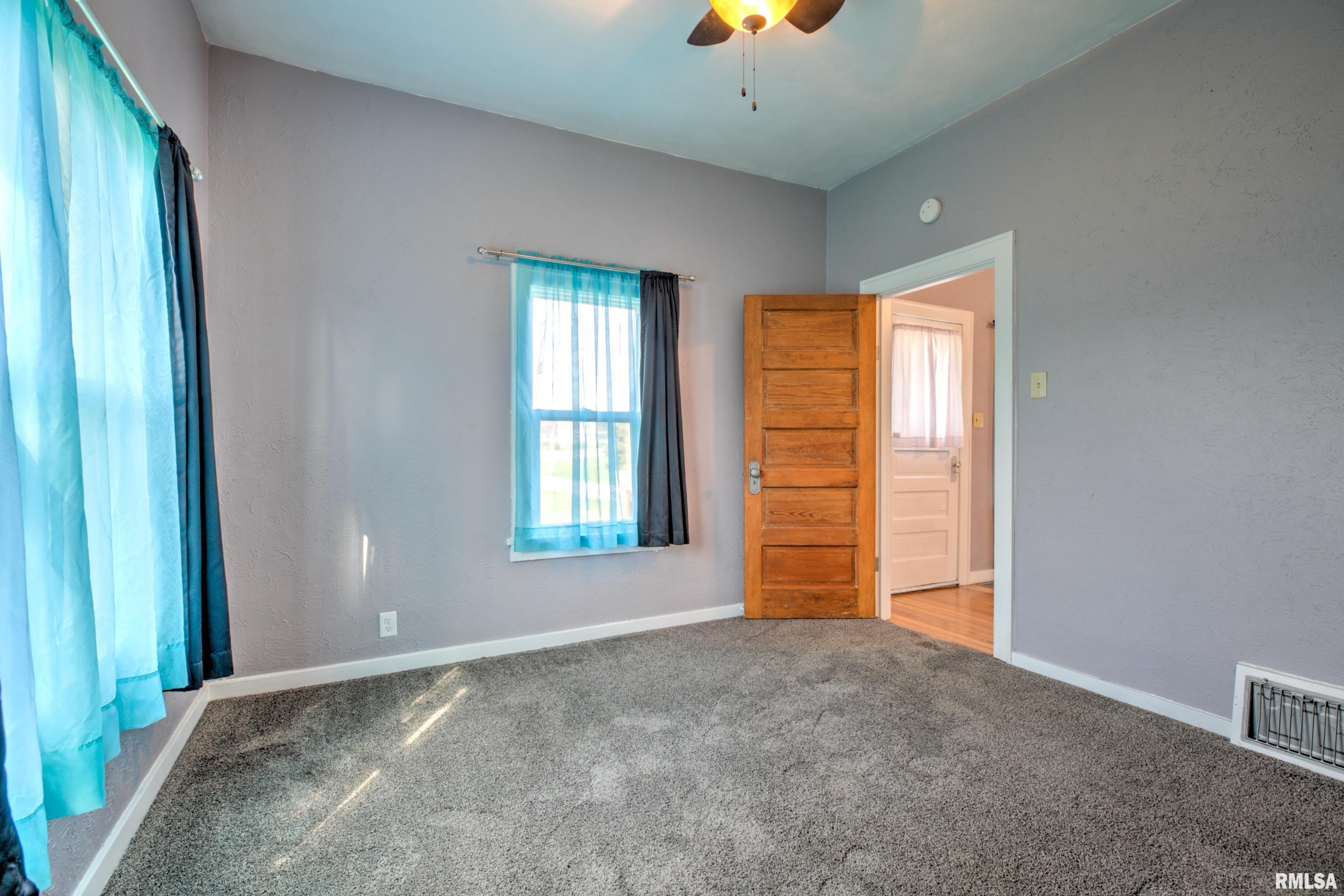 913 Springfield Road East Peoria, IL 61611 - Photo 25 of 60