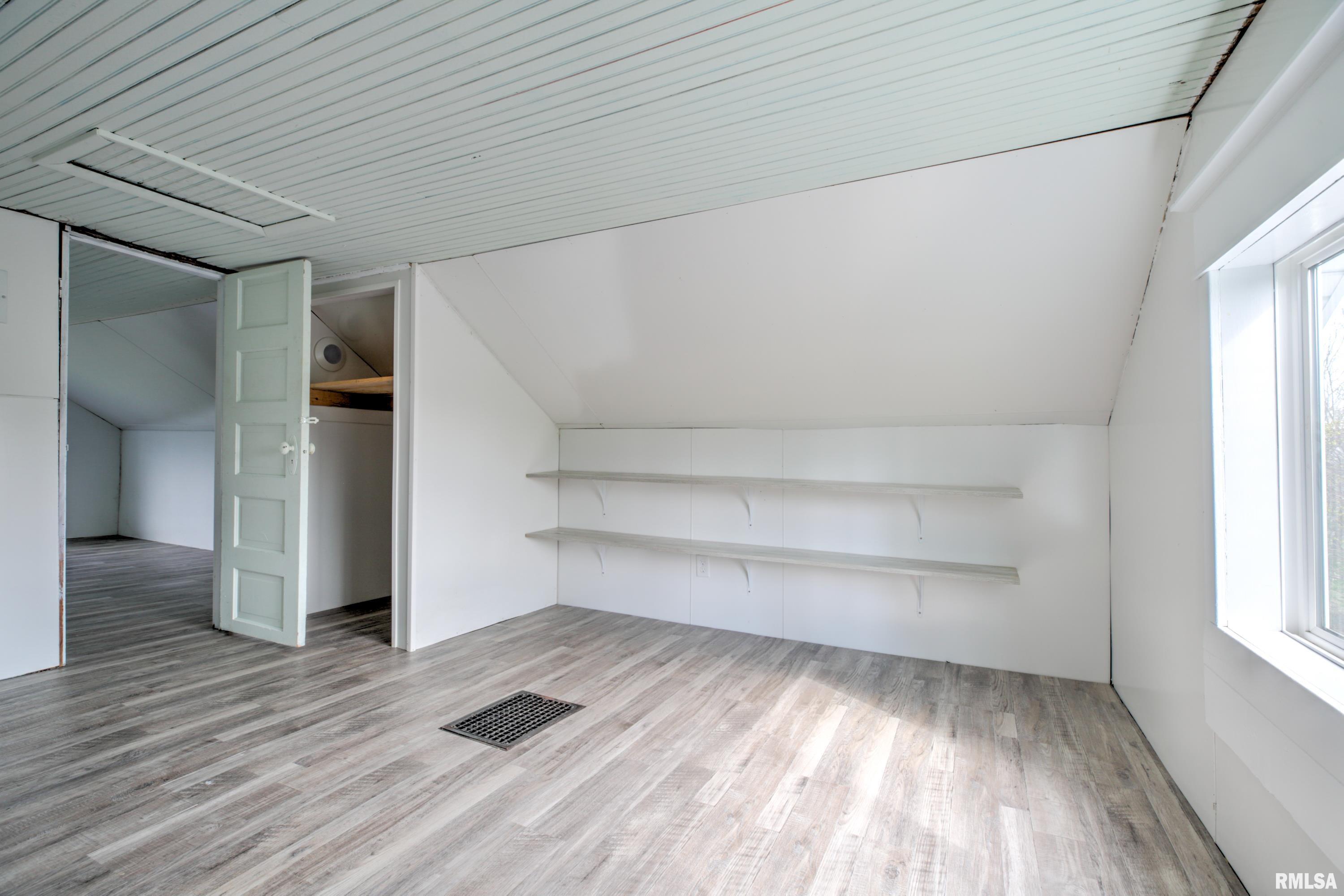 913 Springfield Road East Peoria, IL 61611 - Photo 35 of 60