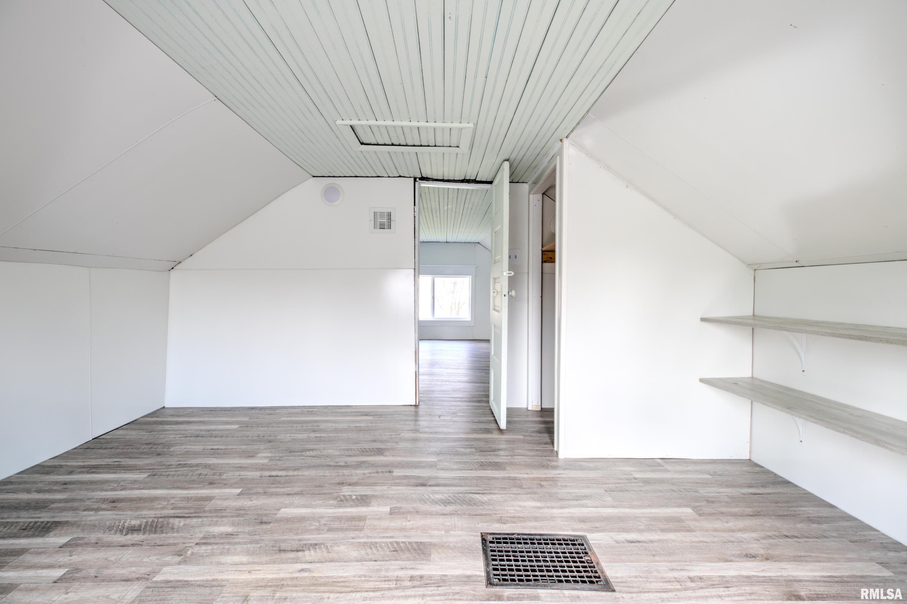 913 Springfield Road East Peoria, IL 61611 - Photo 36 of 60